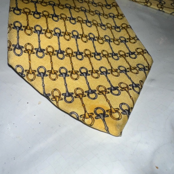 GUCCI - 💛Yellow Equestrian Tie! Derby - 🐎 Snaffle Bit Pattern - Picture 6 of 15
